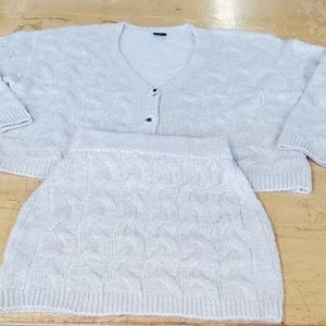 Blanc sweater & skirt